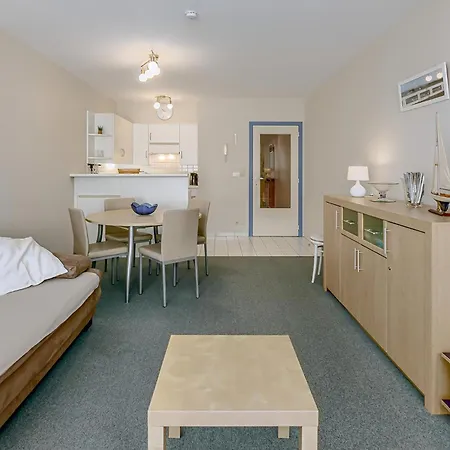 T Pand C 0408 P 47 Apartment